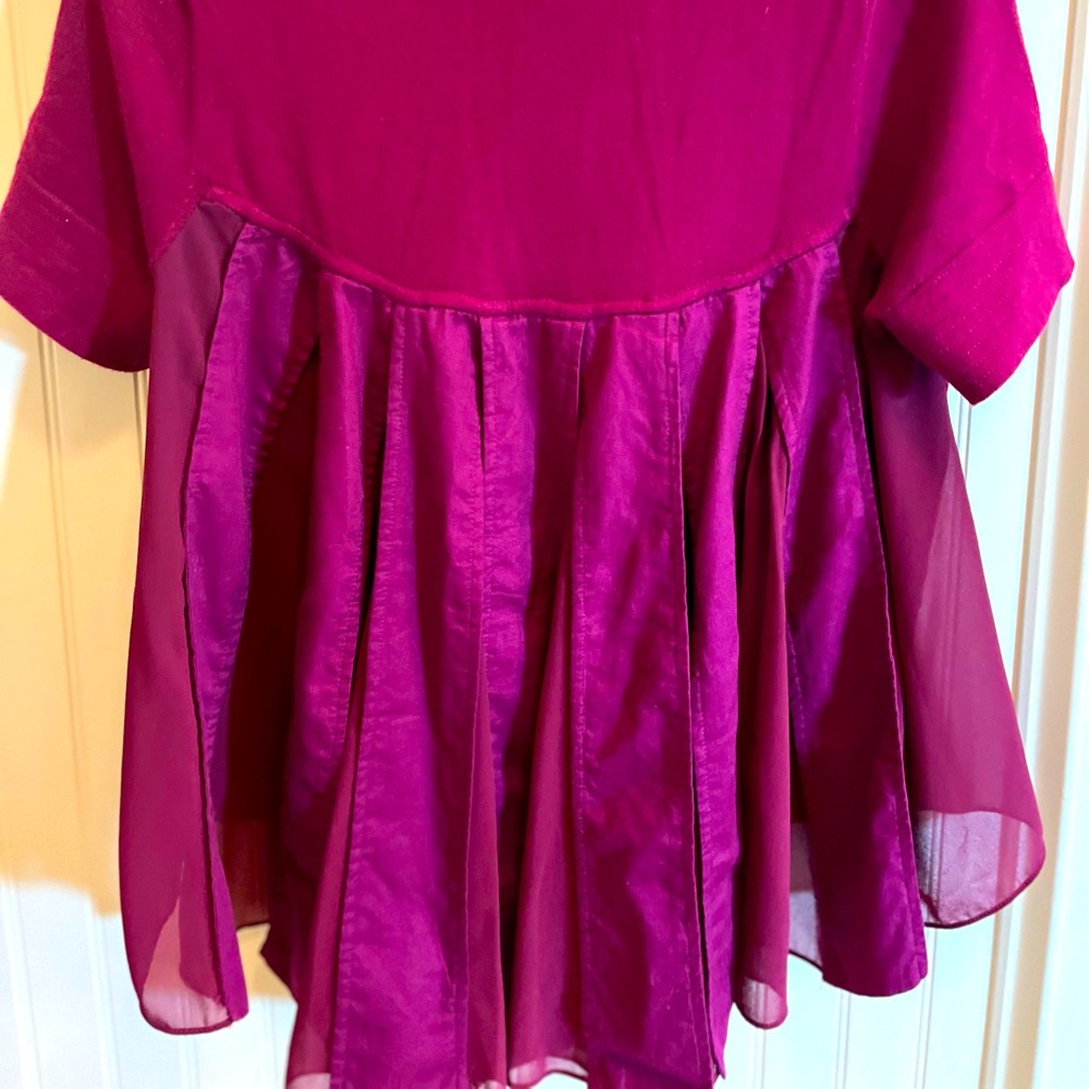 Anthropologie Moth brand top. Size small petite. Maroon color. Good condition.